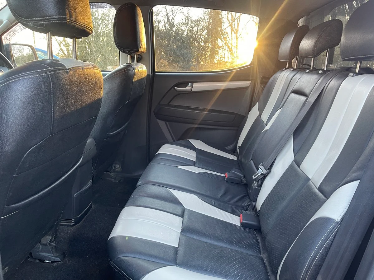 
								2012 Isuzu D-Max Utah 2.5 TD Double Cab 4X4 Pick Up full									