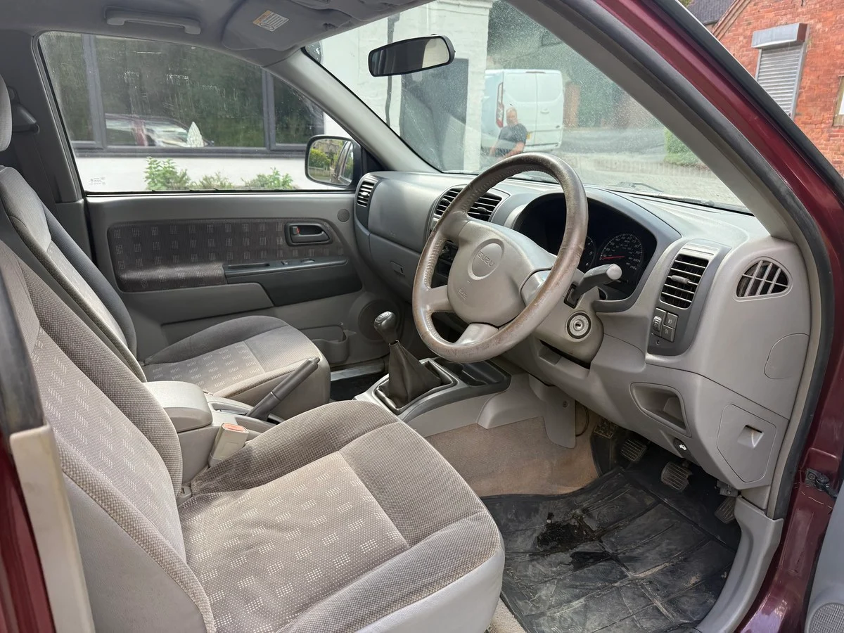 
								2004 Isuzu Rodeo Denver 3.0 4WD Pick Up full									